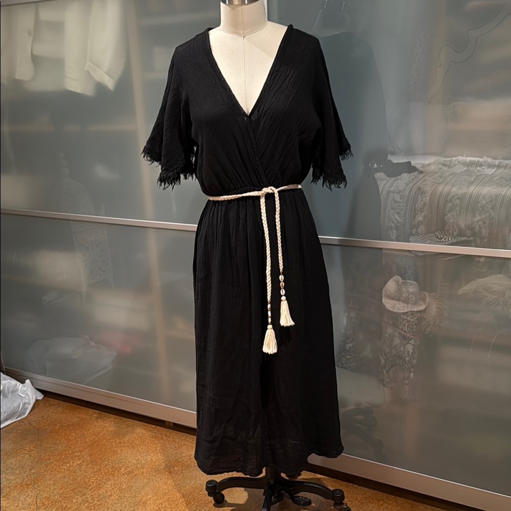 Black Dress with Fringe Sleeves, made in Italy 🇮🇹